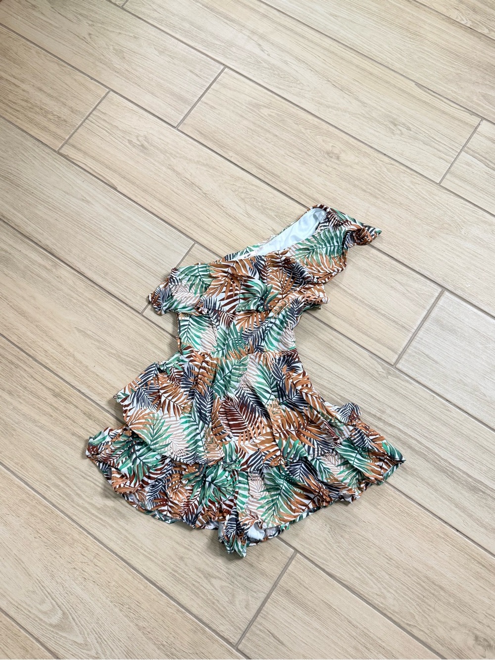 Mi Ami Francescas Tropical Palm Print One Shoulder Ruffle Romper Skort Size S